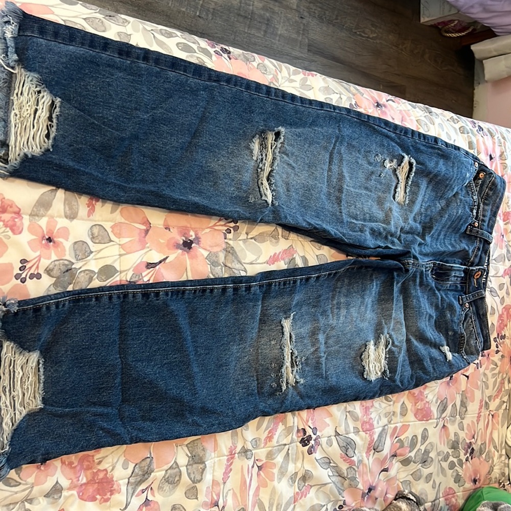 High rise denim jeans medium wash.